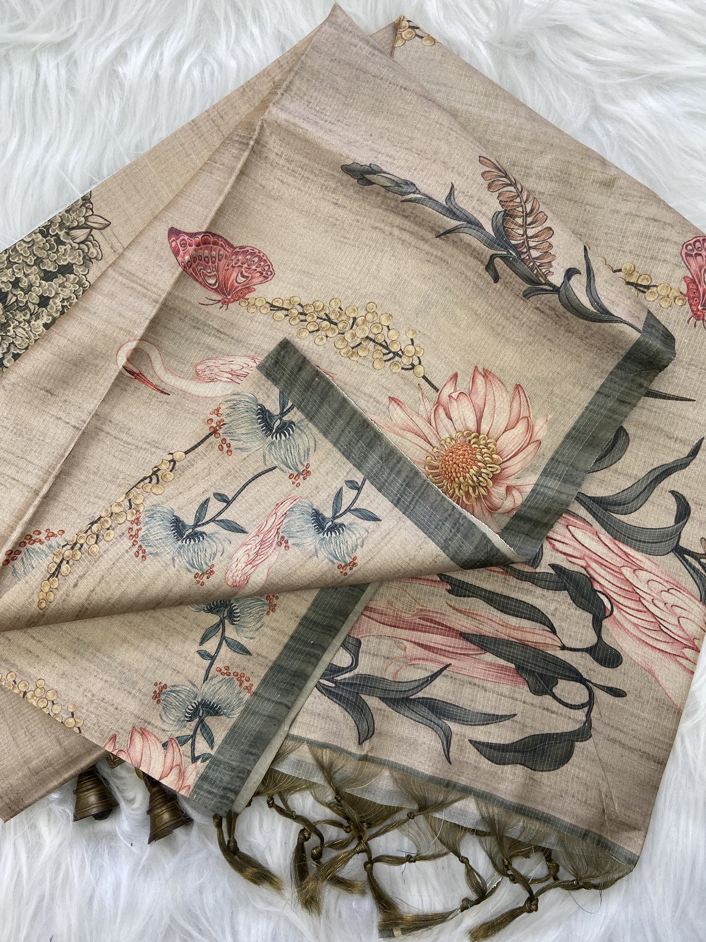 Soft Tussar Silk Saree with Zari Lines &amp; Printed Blouse