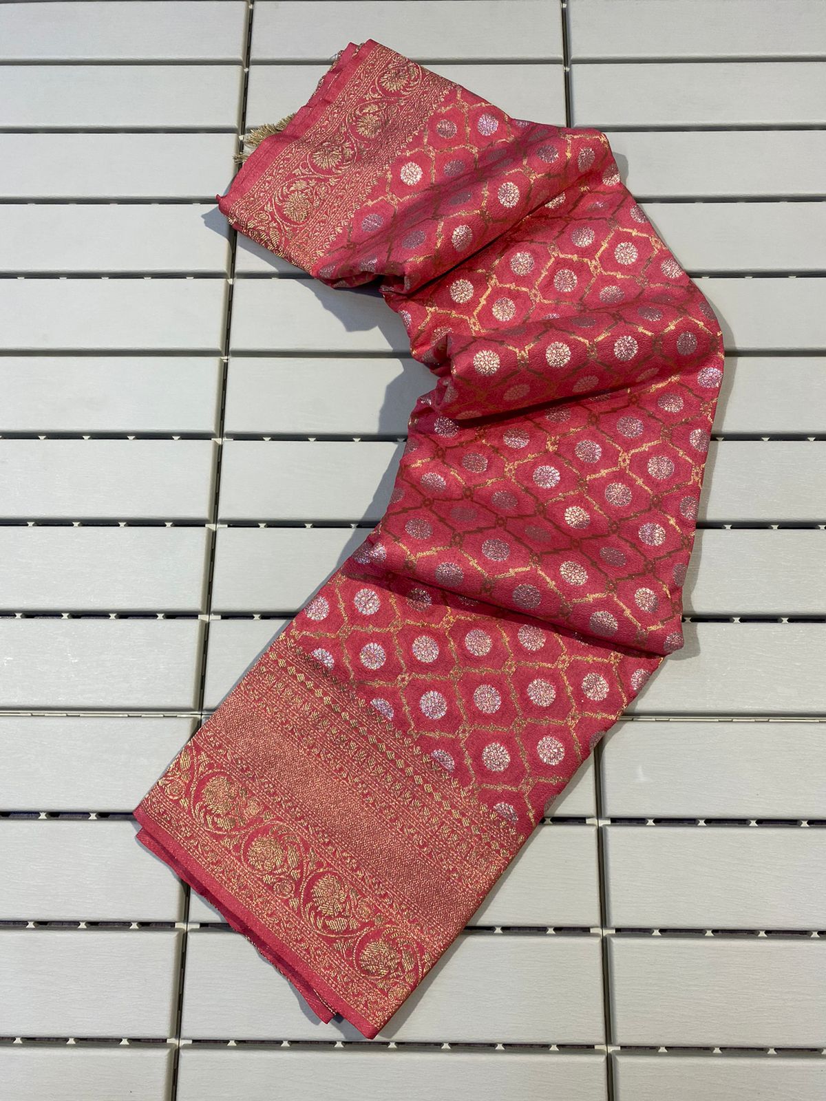 Pure khadi georgette silk saree with rich elegant zari woven pallu