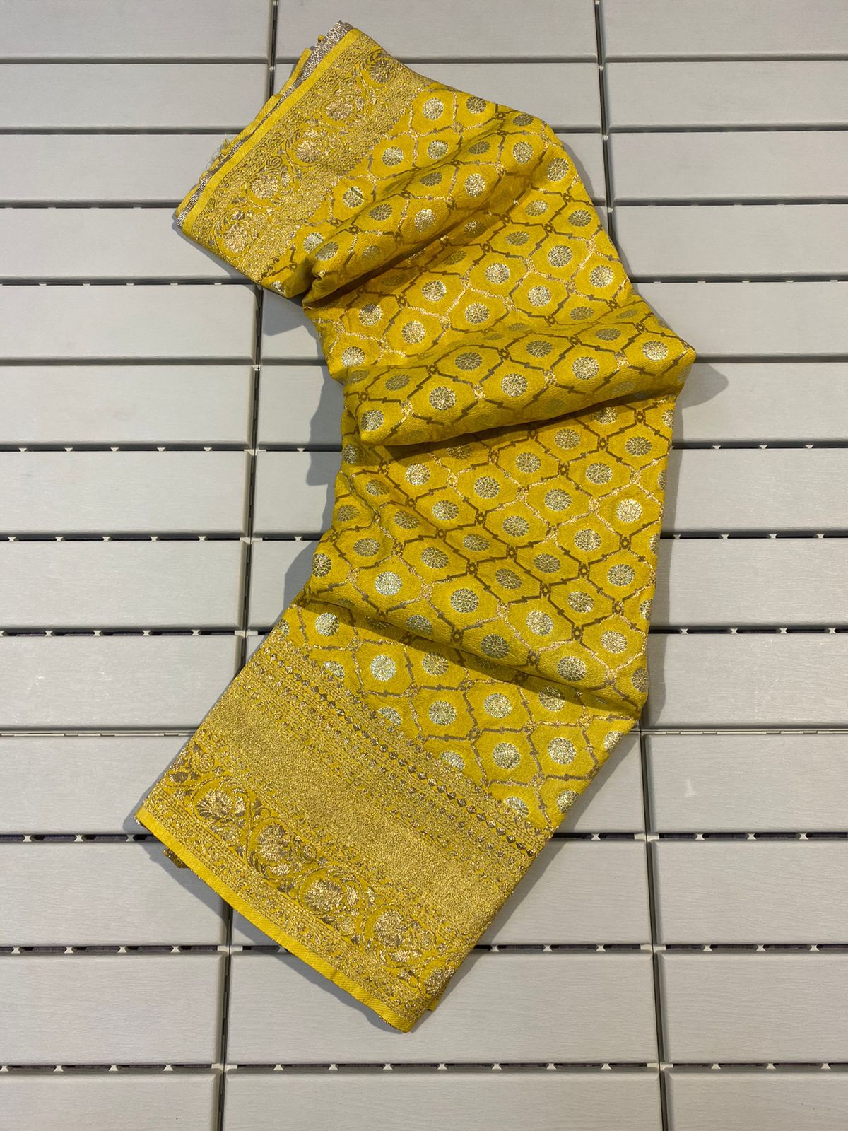 Pure khadi georgette silk saree with rich elegant zari woven pallu