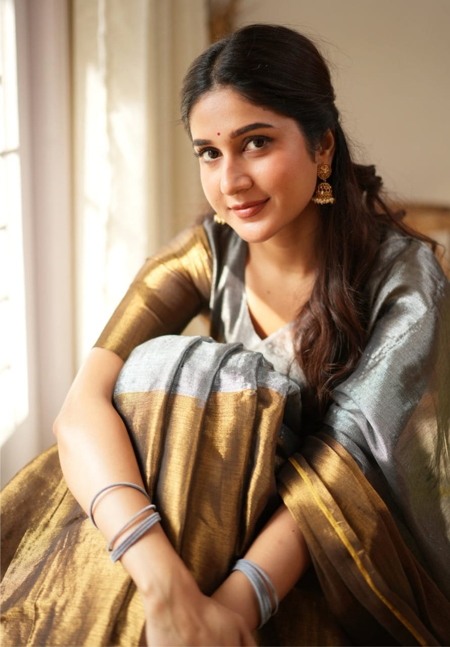 Elegance Redefined – Tissue Cotton Half & Half Saree