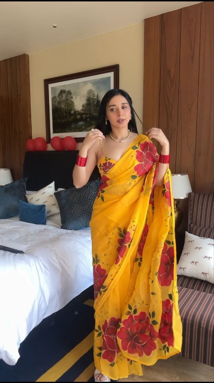 Elegant Ready-to-Wear Digital Print Taby Silk Saree | The Sareen Exclusive
