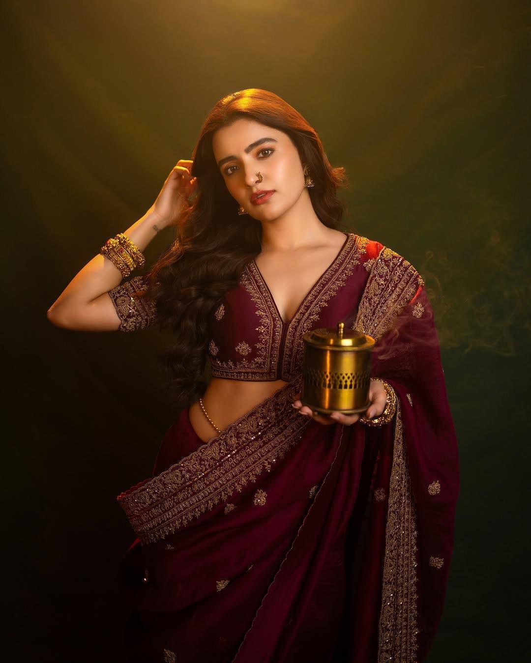VF Pure Soft Silk Organza Saree with All-Over Sequin & Thread Embroidery + Heavy Border – Elegant Designer Drape | C-1153RF